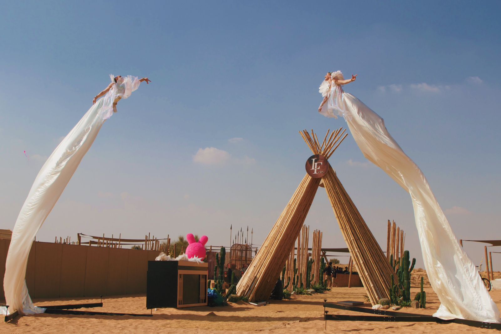 Sway poles Special act performer in Dubai for corporate event entertainment, product launches, gala dinners, and luxury UAE events.