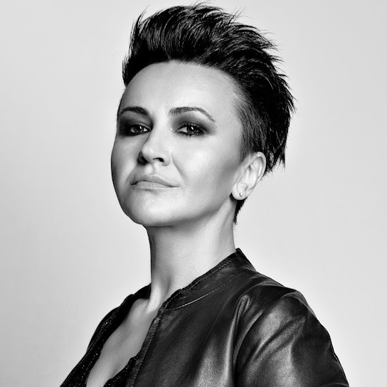 Amira Medunjanin profile