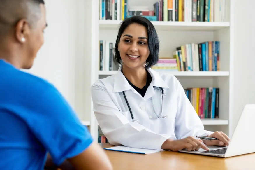 chatgpt-already-teaching-your-residents-edyou-provides-institutional-oversight doctor speaking with other doctor