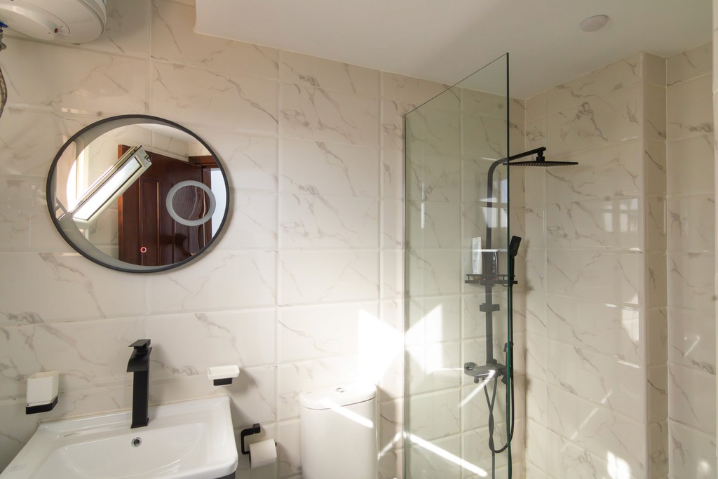 black and white wooden table and chairs