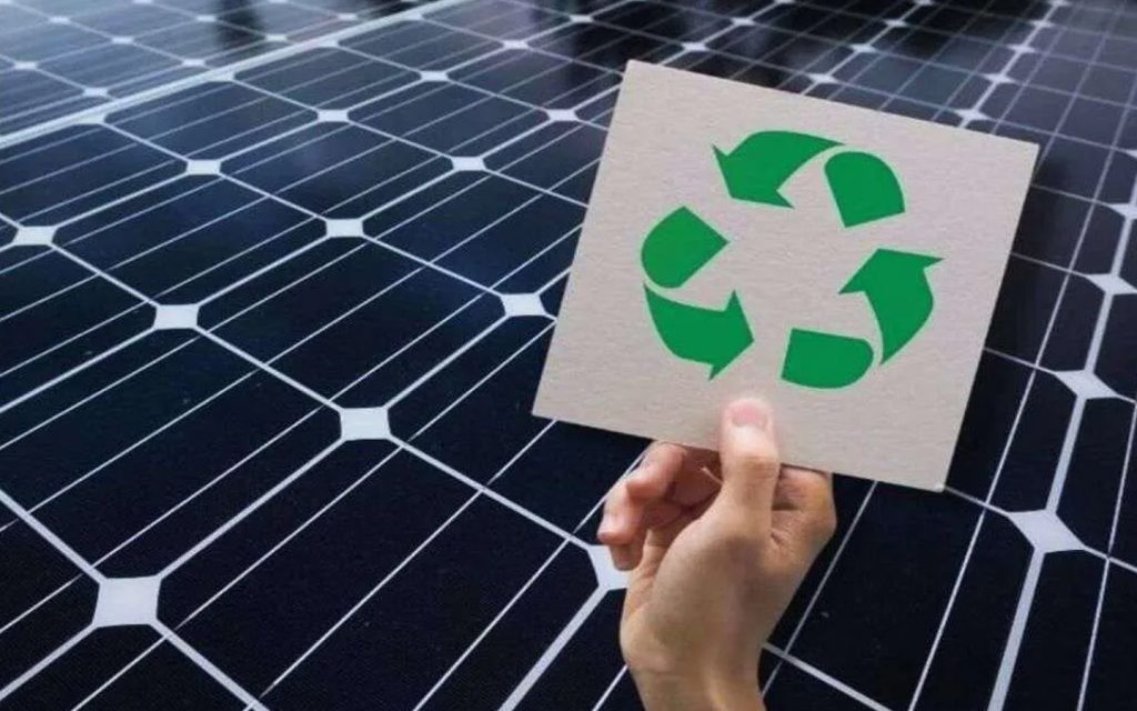Das Recycling von Solarmodulen wird mit zunehmender Verbreitung immer wichtiger - www.modual.ch