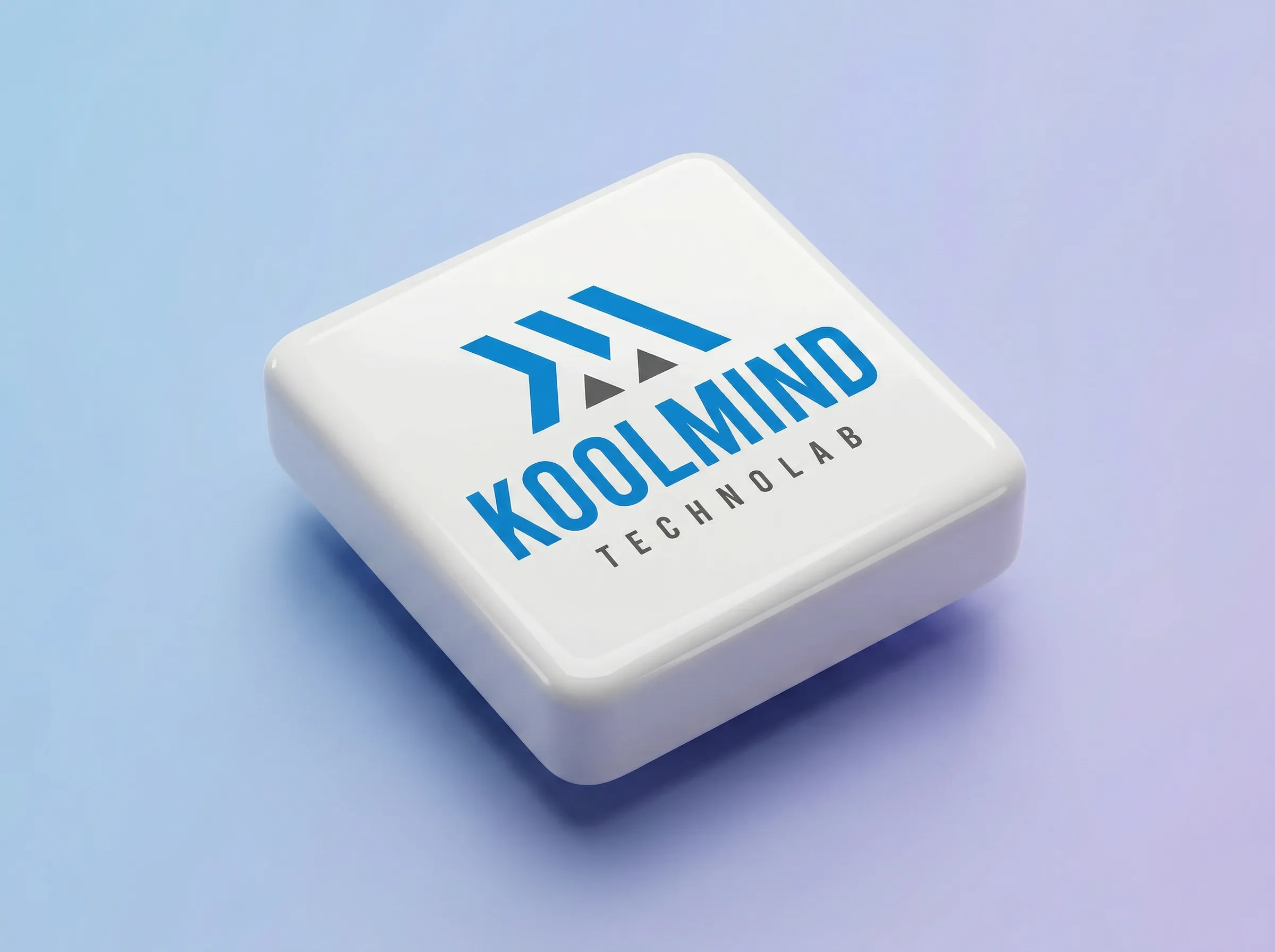 3D cube displaying KoolMind Technolab LLP logo, highlighting Mayank Desai’s experience as a UI/UX Designer working on responsive web and mobile projects.