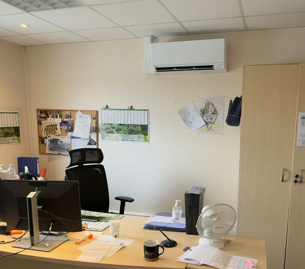 Photo d’installations sur Argenteuil - Clim Alain - Expert en installation de climatisation et pompe à chaleur à Argenteuil. Devis gratuit pour l'installation et l'entretien de votre système de climatisation. Service rapide et efficace !