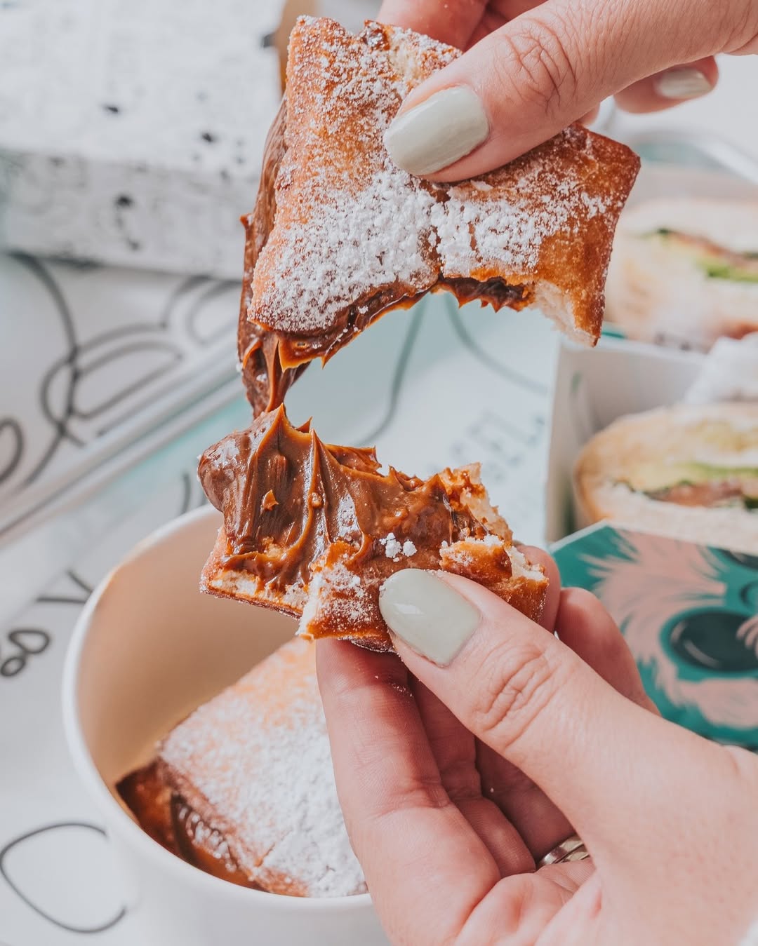 Grilled halloumi & quinoa bowl