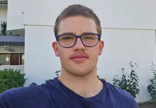 Lukas Früh, Inhaber Web Artistik