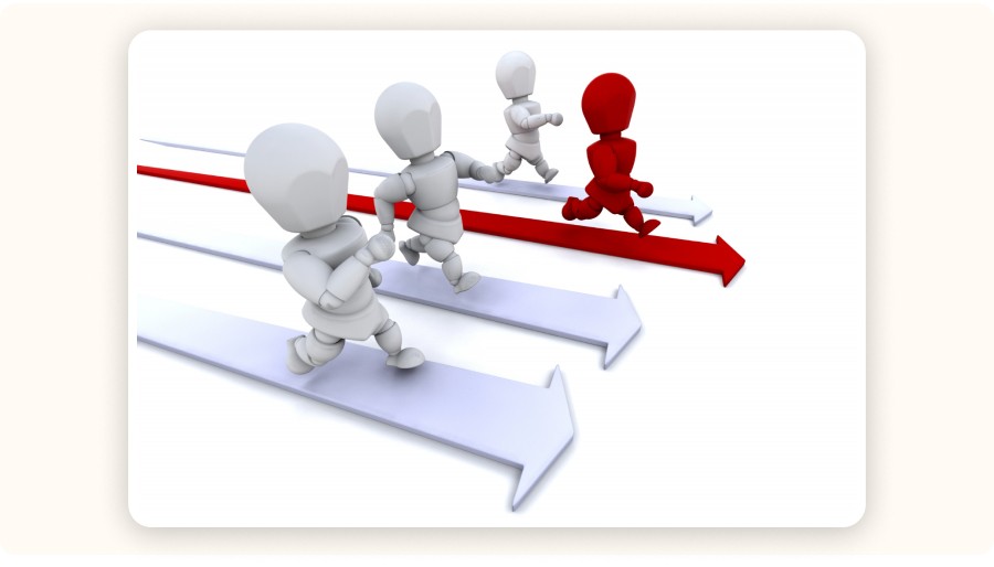 Personnage rouge gagne la course devant concurrents gris sur flèches.