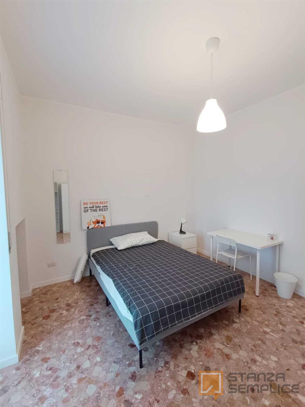 18 m² room in Via carulli, Bari