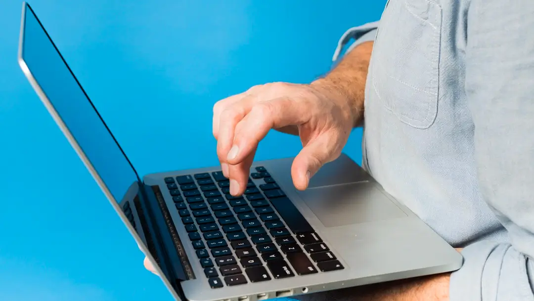 Tasa de Clics en Videos: 7 factores que afectan el CTR (y tus conversiones)