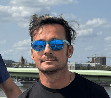 Simon Tabron