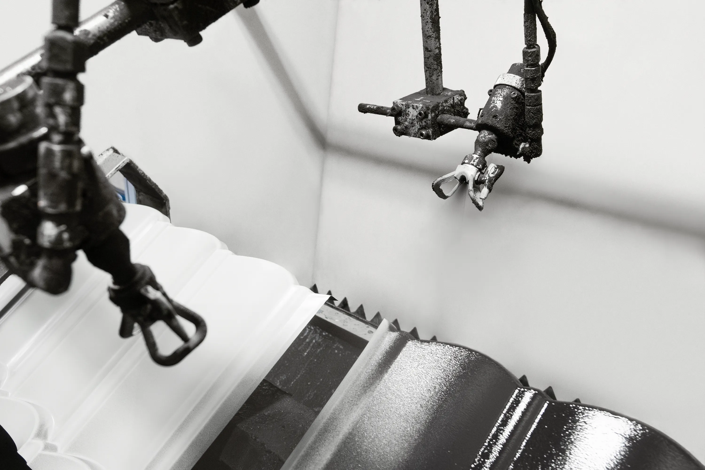 Wet base-coat application station