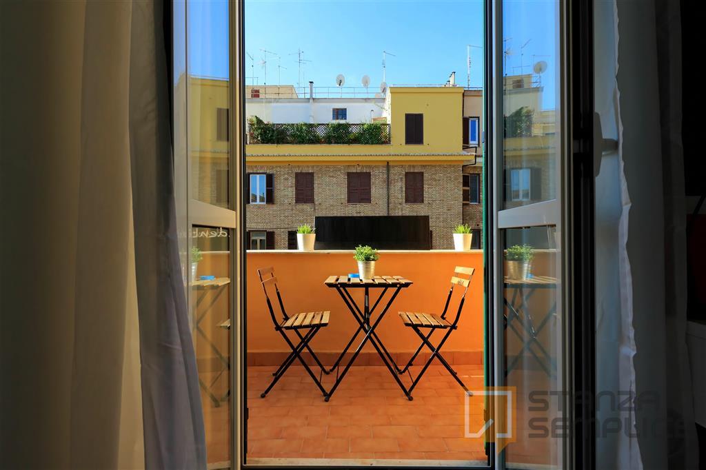 Stanza di 18 mq in Via Eleonora D'arborea, Roma