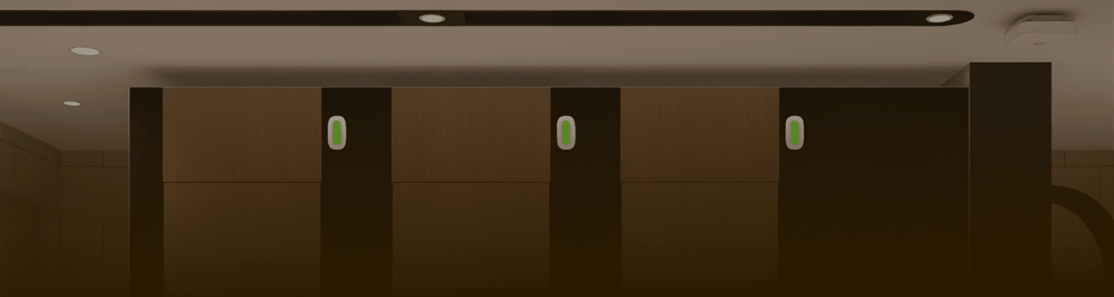 water splash in close-up photography