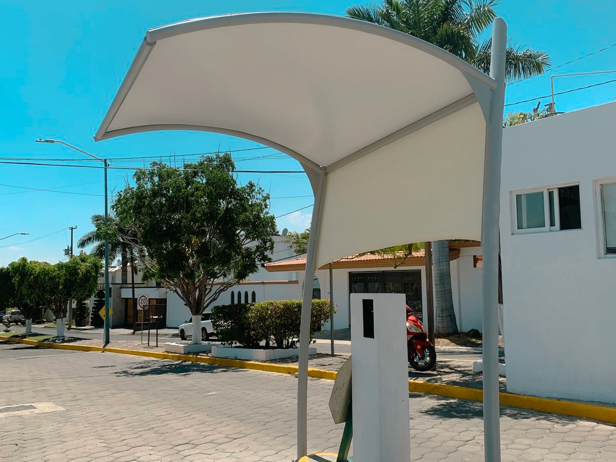 Acceso vehicular los pinos villas de irapuato 1
