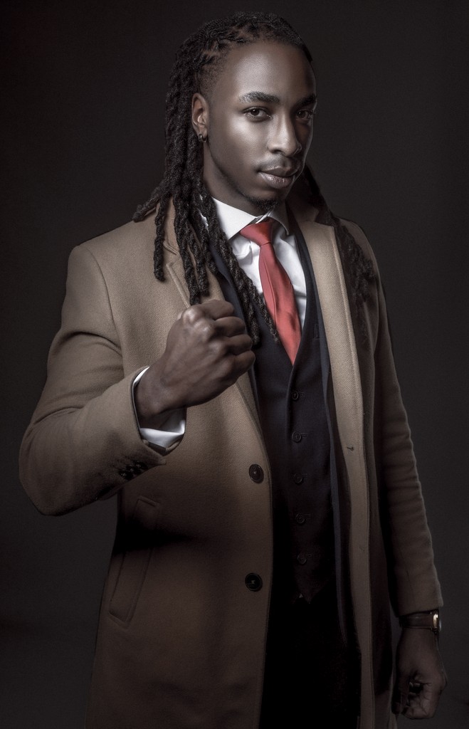 Rituel photographique — portrait artistique — confiance en soi — estime de soi — image de soi — fragment photographique — relique intime Maison Elion — photographe Seine-et-Marne 77 — portrait bespoke sur mesure — timeless photography France — photographie de rituel en France — portrait de luxe — image rare et significative