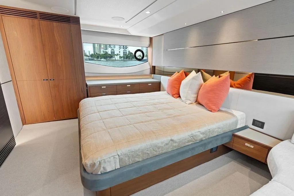 Boat thumbnail 37