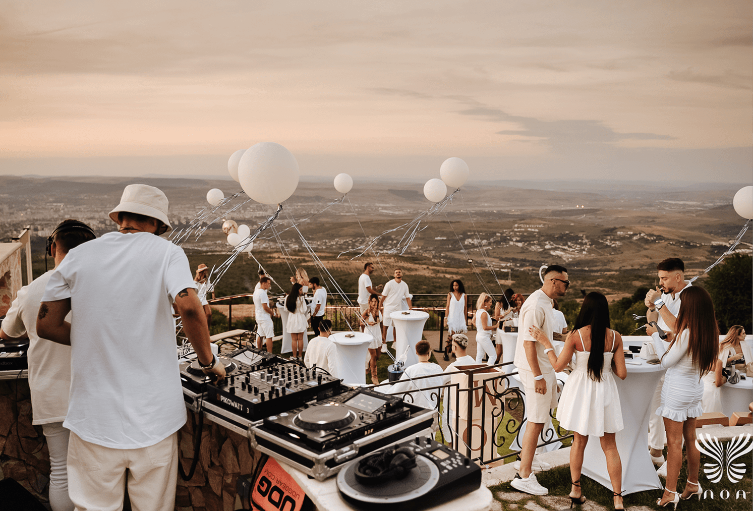 Locație Evenimente Cluj · HillHouse pool & Lounge 
