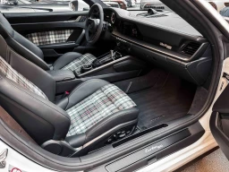 Porsche 911 Turbo S 50 Jahre Lift+Burmester+Pano+360°Kam — Vorschaubild 31