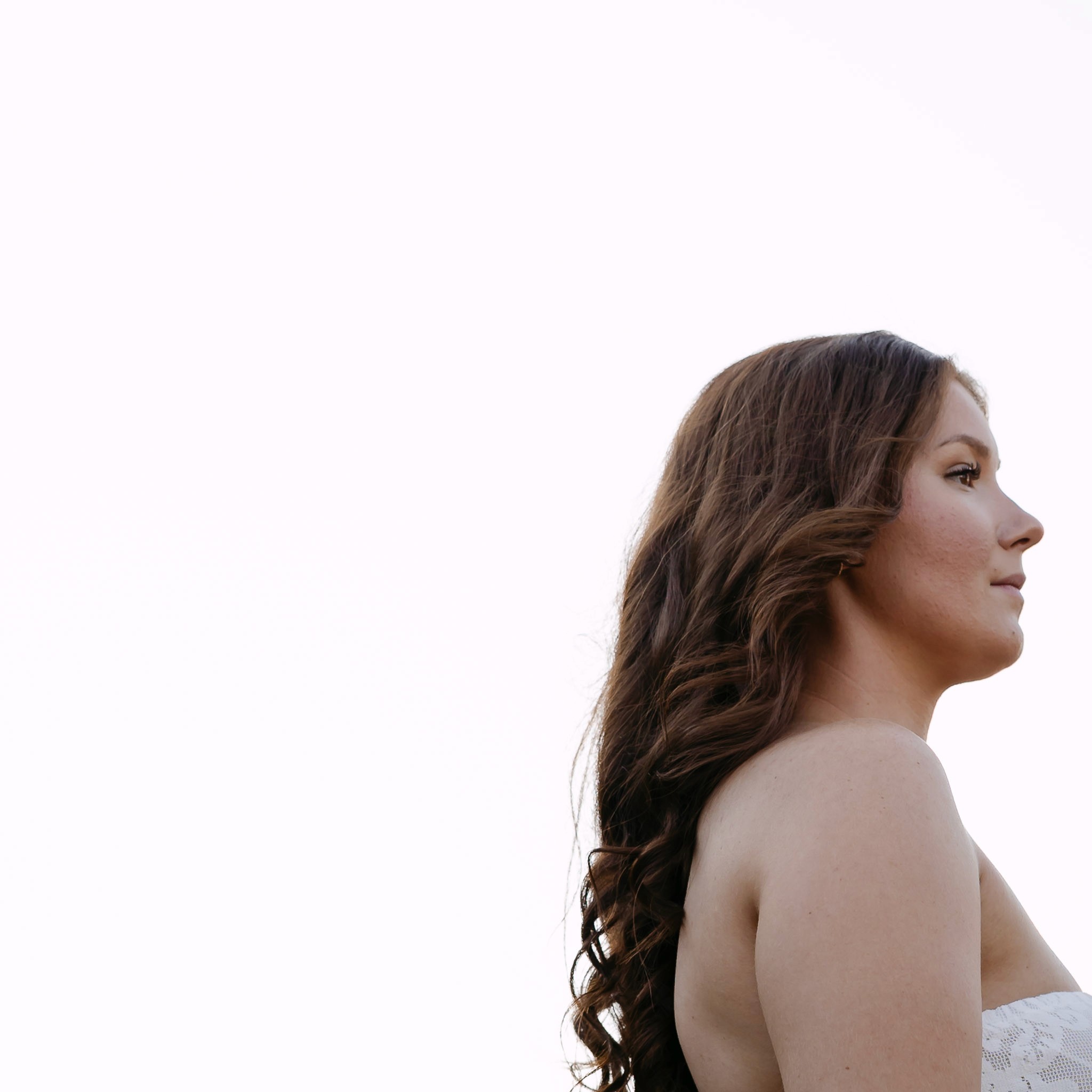 cropped photo of pregnant woman