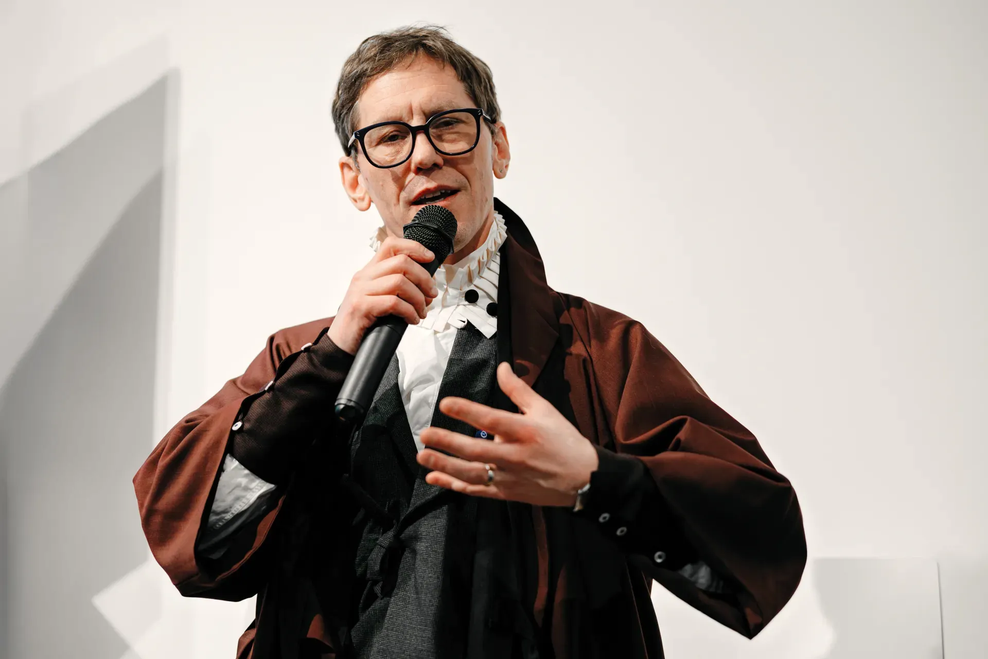 Designer de mode en intervention lors d’une conférence EIT Culture & Creativity