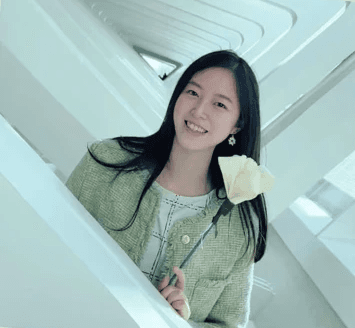 Headhshot of Shichao Wang