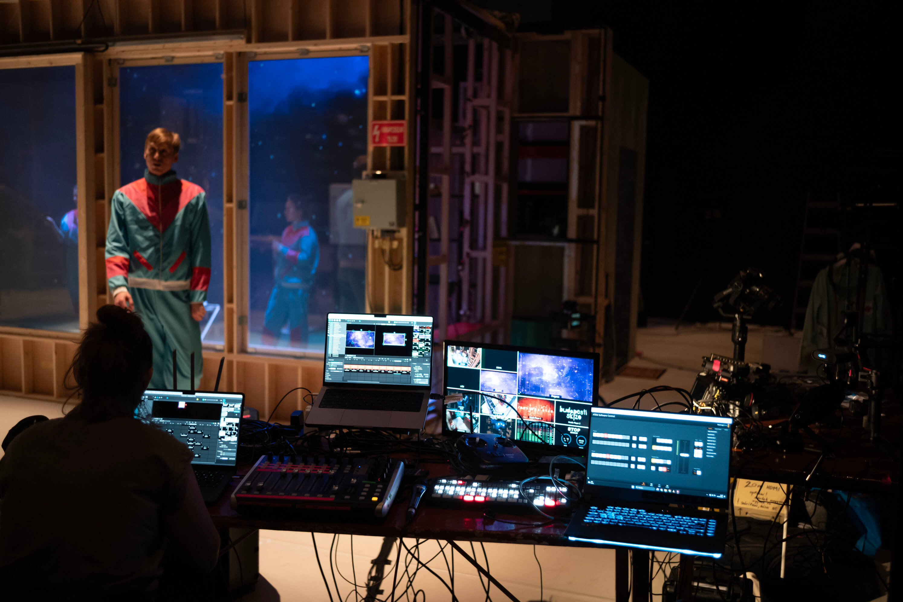 Technikai vezérlőegységünk a Fukuyama után című előadásban