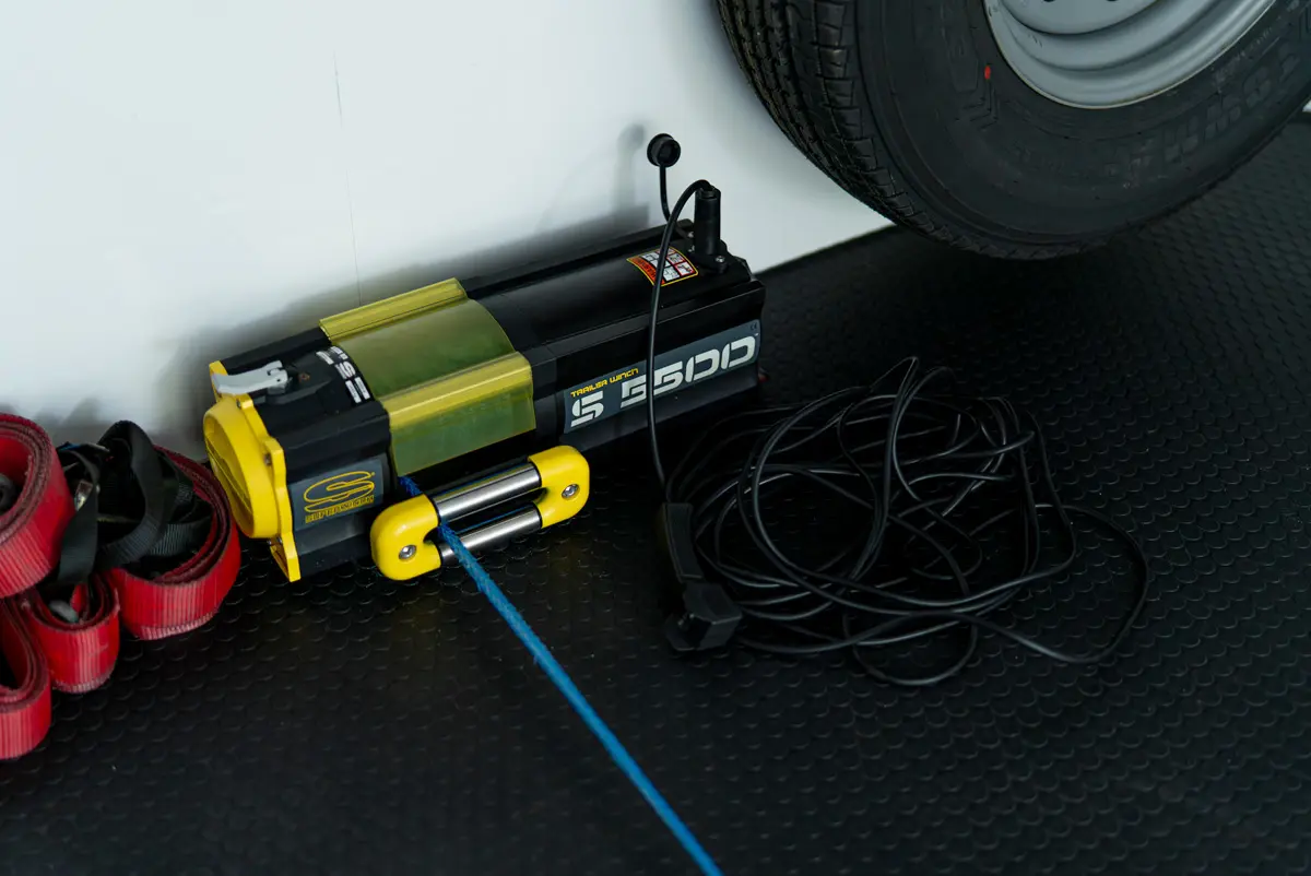2020 InTech 24′ Trailer with Rail Ryder photo 21