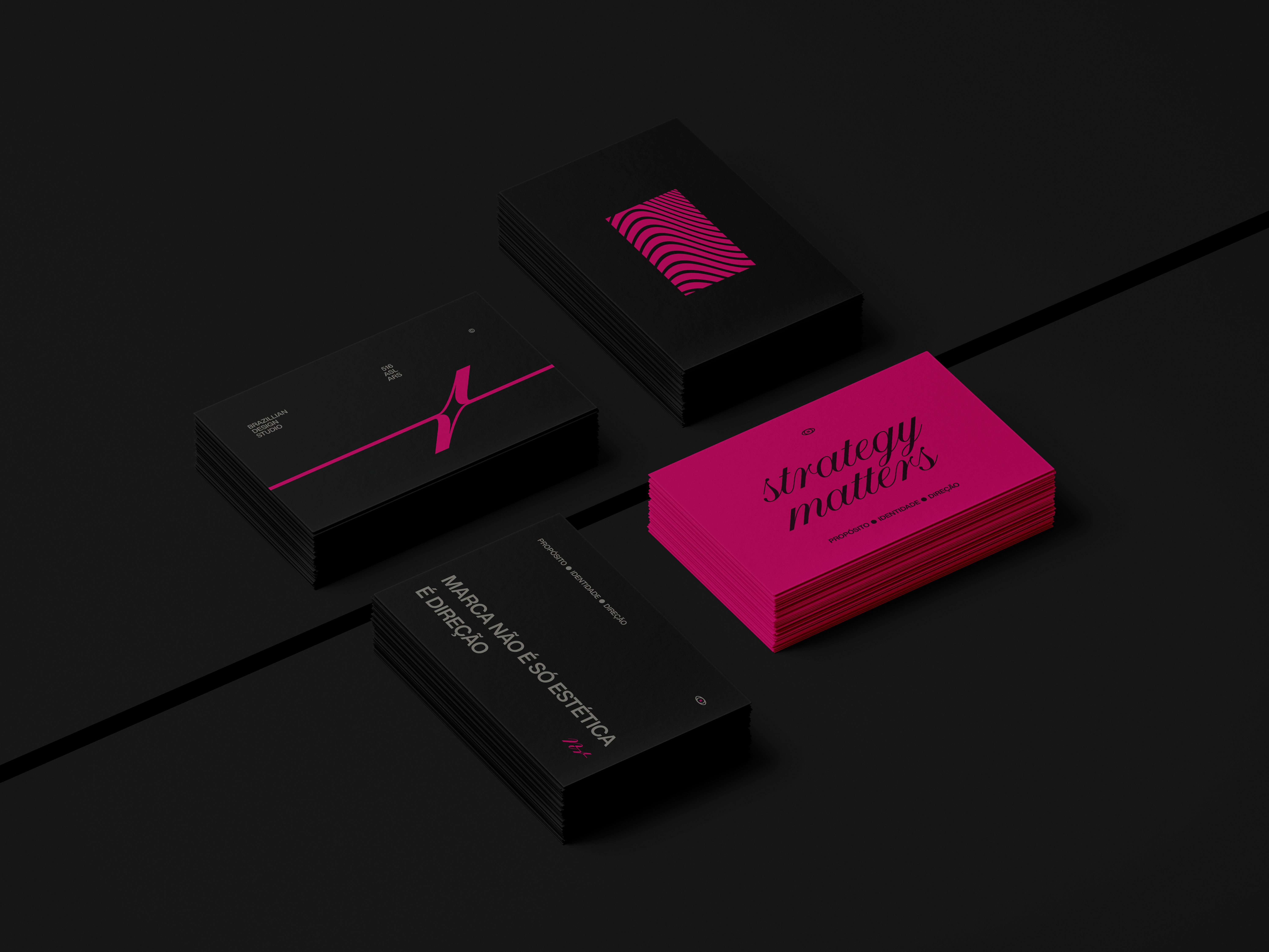 BUSINESS-CARD-MOCKUP