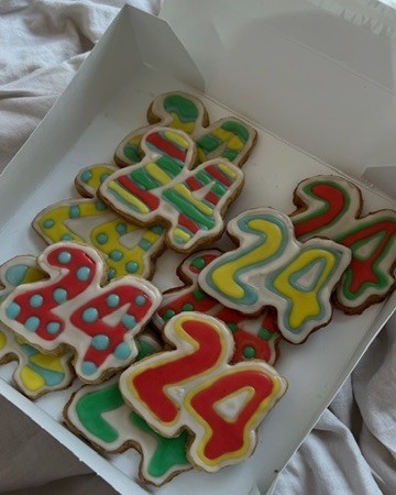 Decorated "24" cookies with different colors