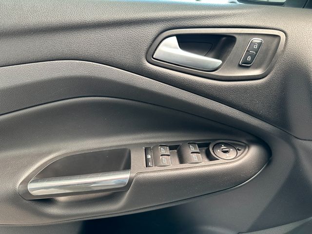 FORD Kuga 2016 WHITE Gebrauchtwagen - Galeriebild 9