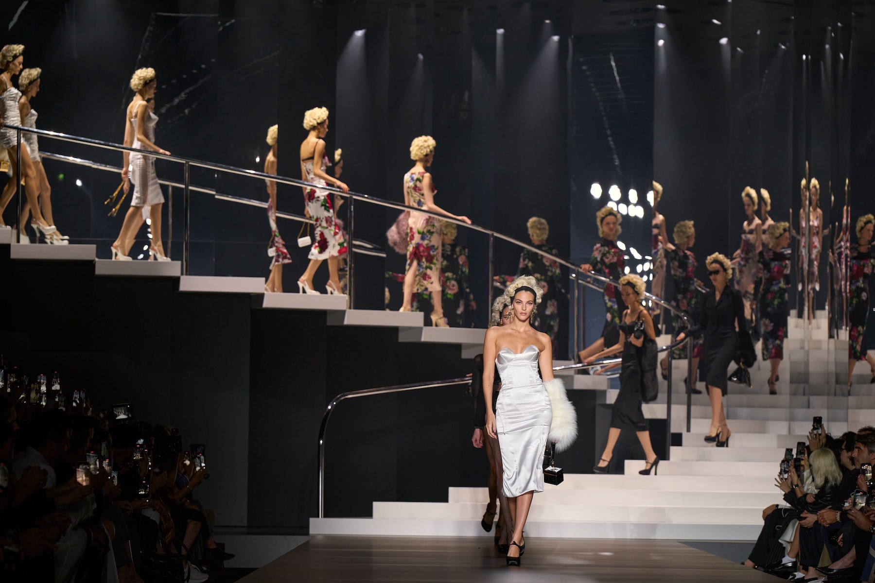 Runway show — archive photograph circulated in 2025. Fashion illustration, not the September 2026 edition.