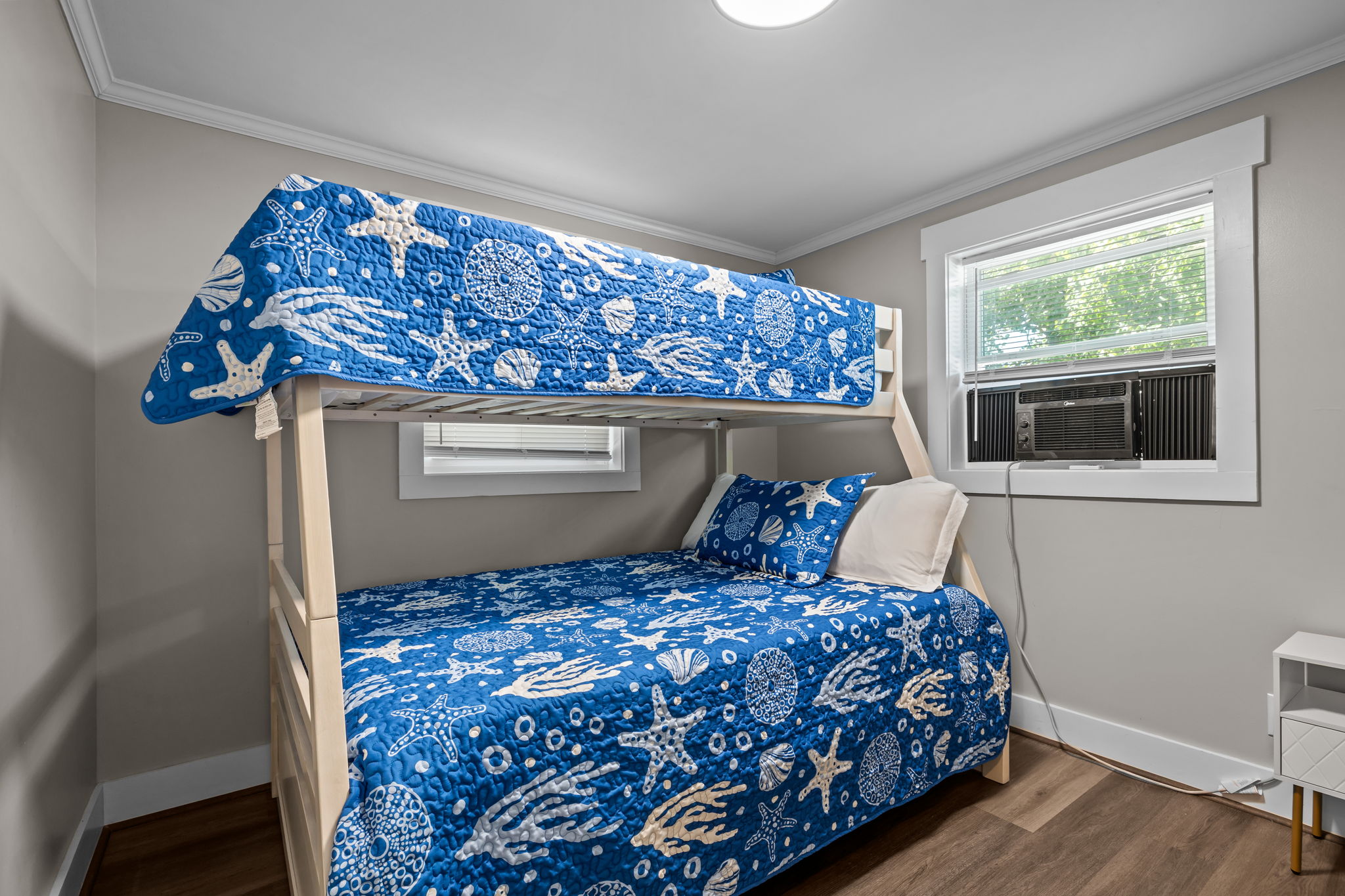 Calicobay cottages, airbnb in downtown morehead city