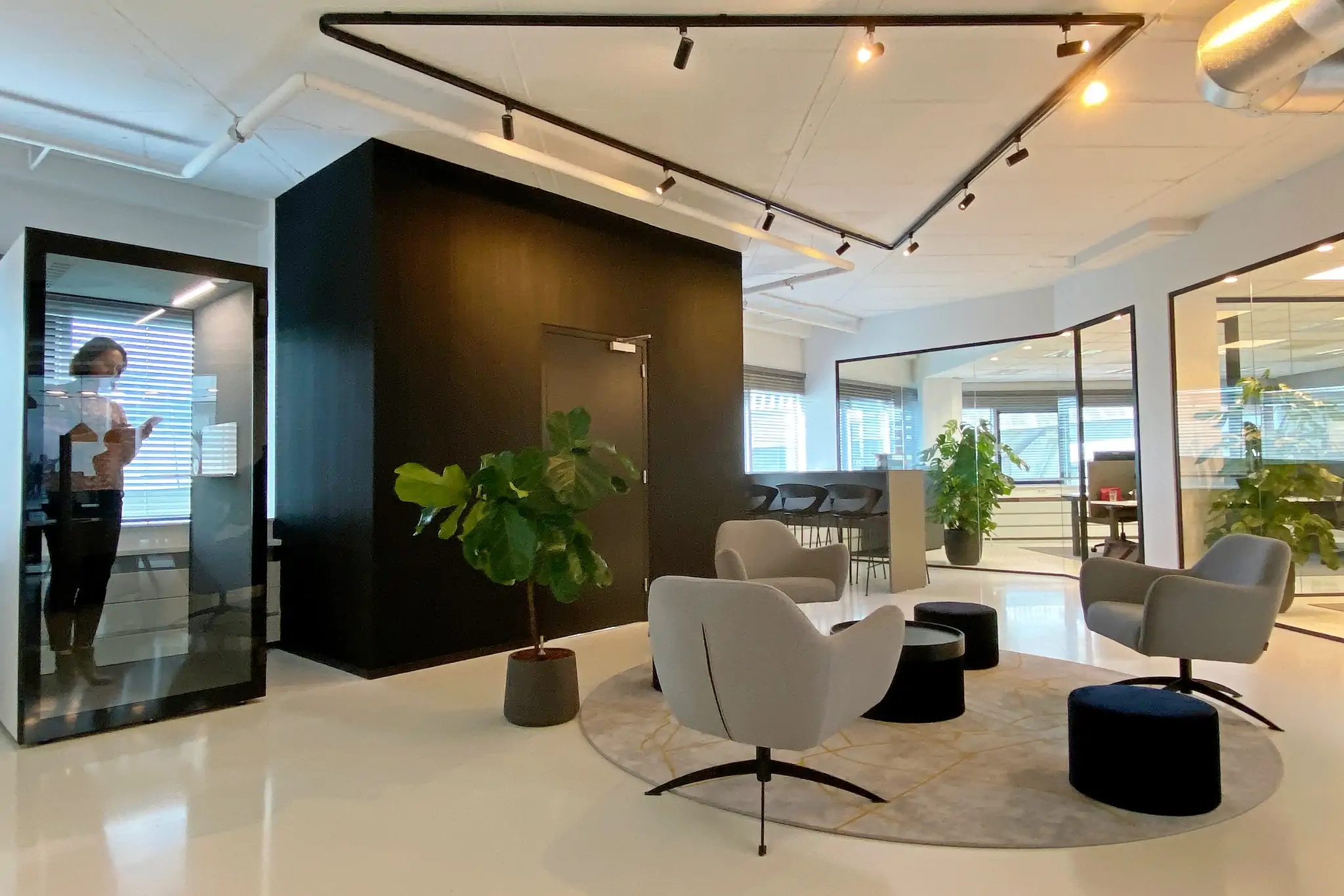 Nieuwe kantoorinrichting Bavinckhouse door Perla