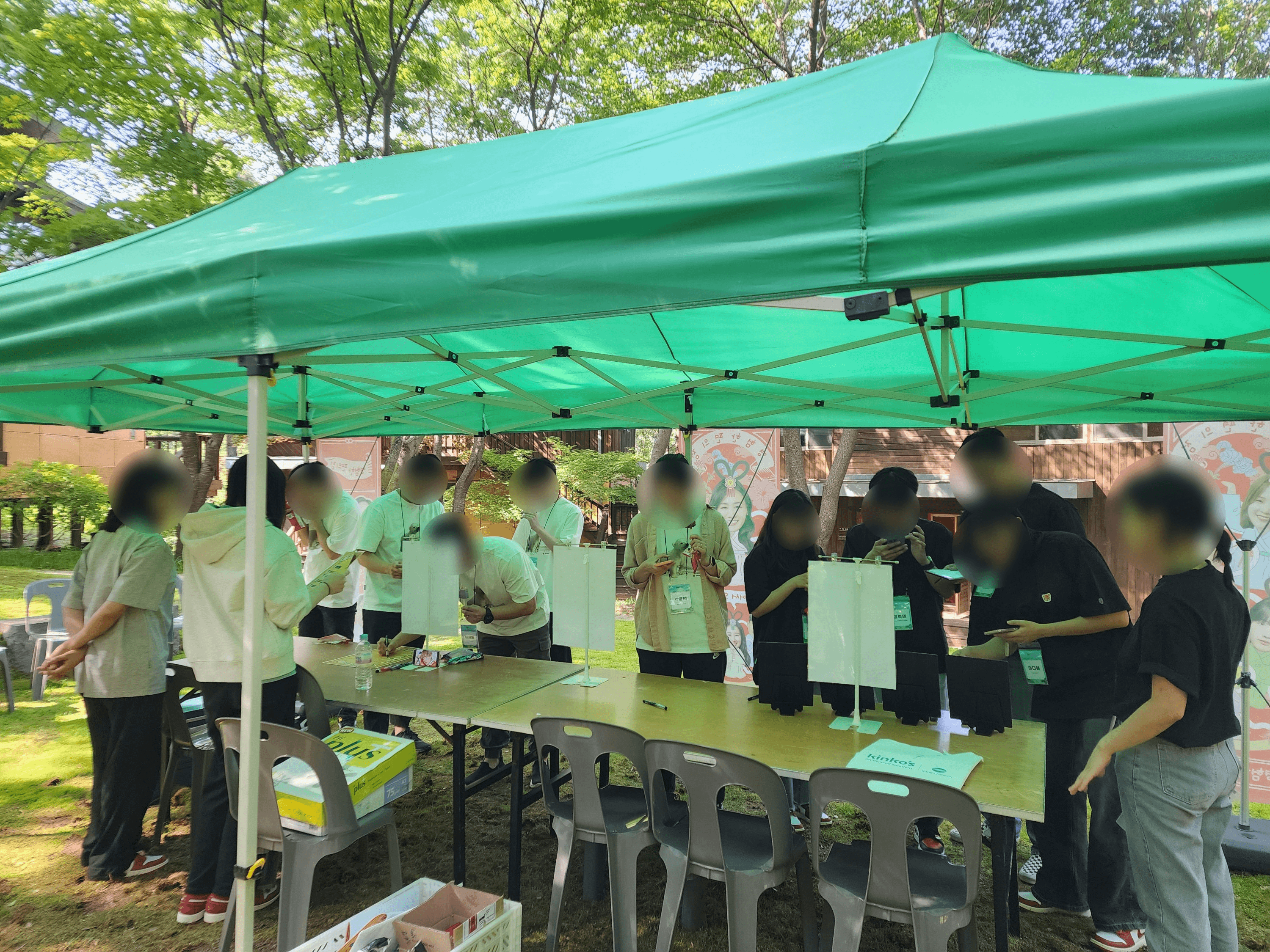 기업 워크숍 방탈출 팀 미션 체험 장면 – 팀 커뮤니케이션과 협업을 경험으로 설계한 키이스케이프 사내 워크숍 프로그램 구조