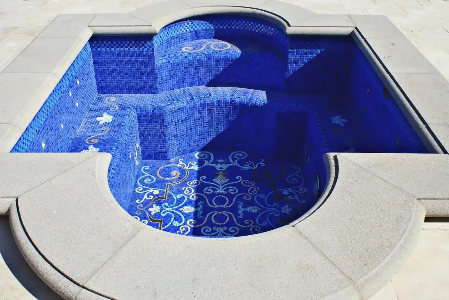 mosaic legs spa | Mosaiclegs Art Studio