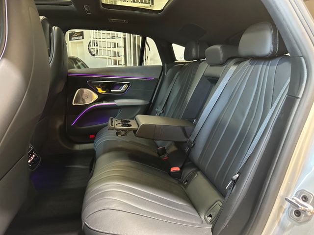 MERCEDES-BENZ EQS 2022 SILVER Gebrauchtwagen - Galeriebild 23