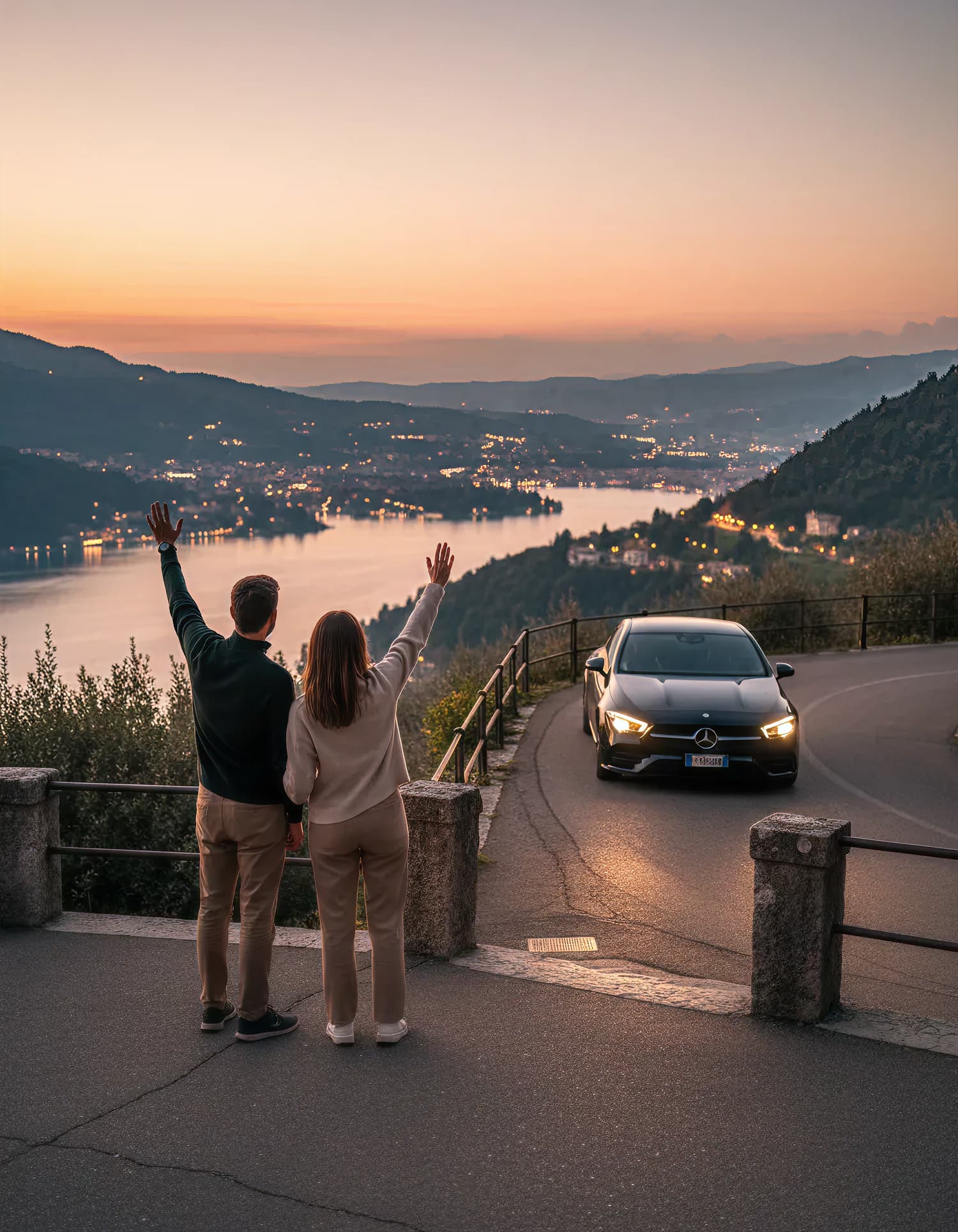 coppia chiama taxi privato a como