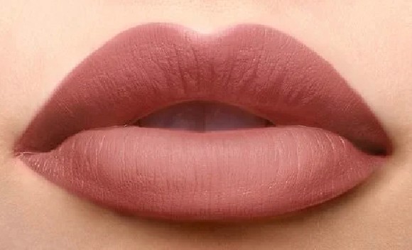 Nude: Look natural en tus labios.