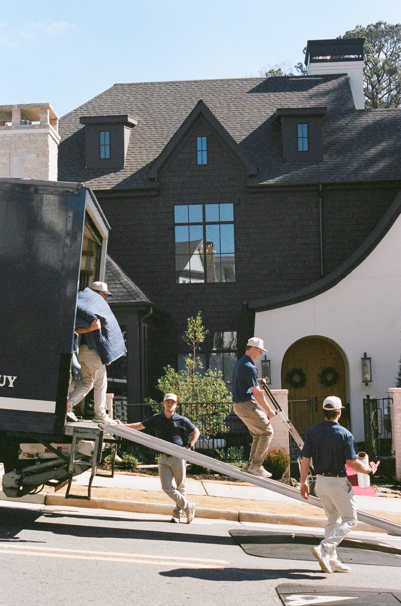 Movers discussing the job