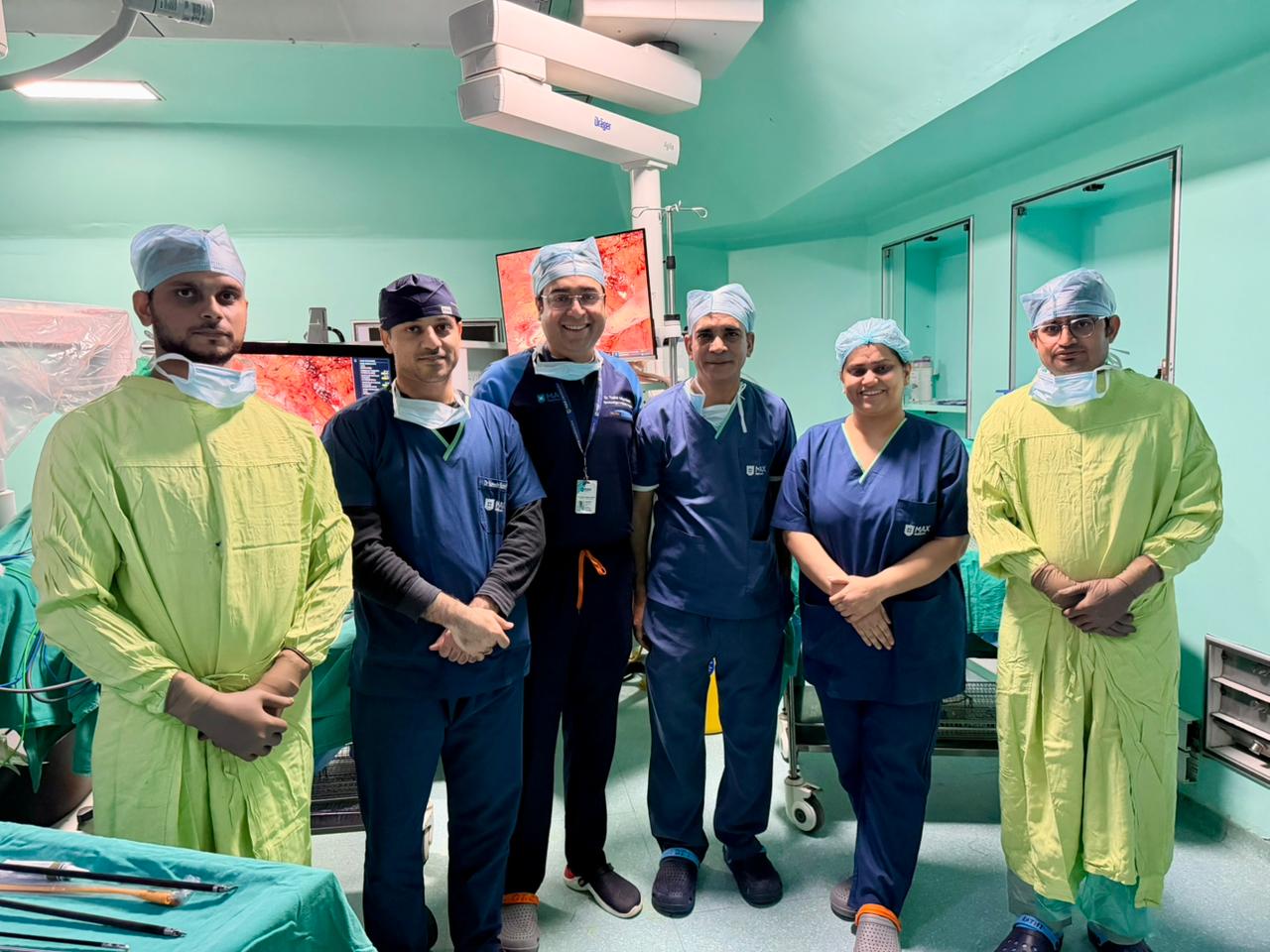 Dr Tushar and his expert team photo after surgery.