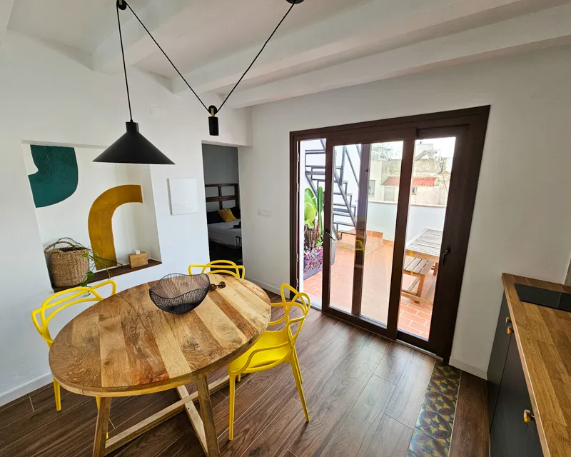 Innenbereich mit Zugang zur Dachterrasse in La Terraza Tarifa