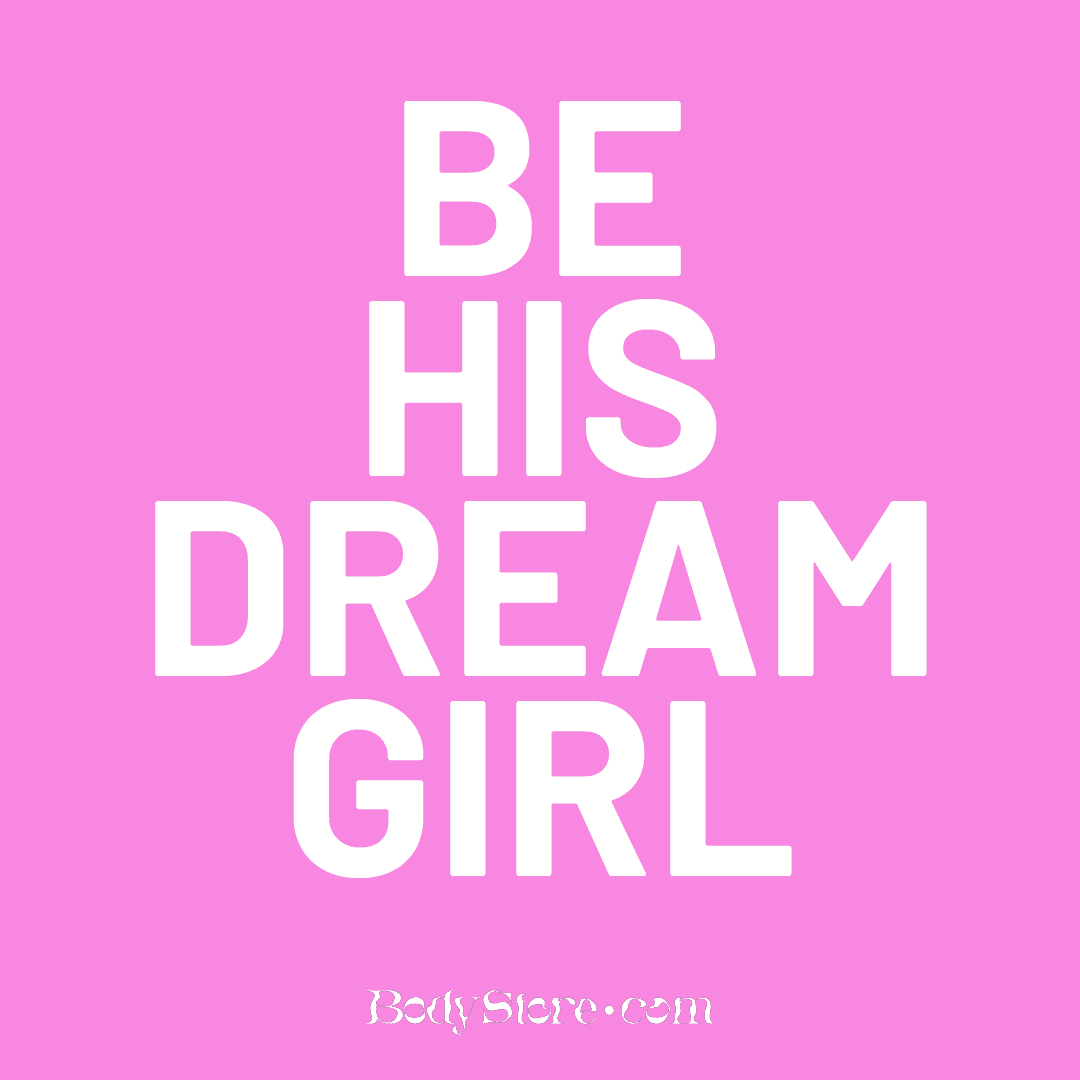 Entrepreneurs engaging in a lively discussion during a Bizz Buzz networking event.