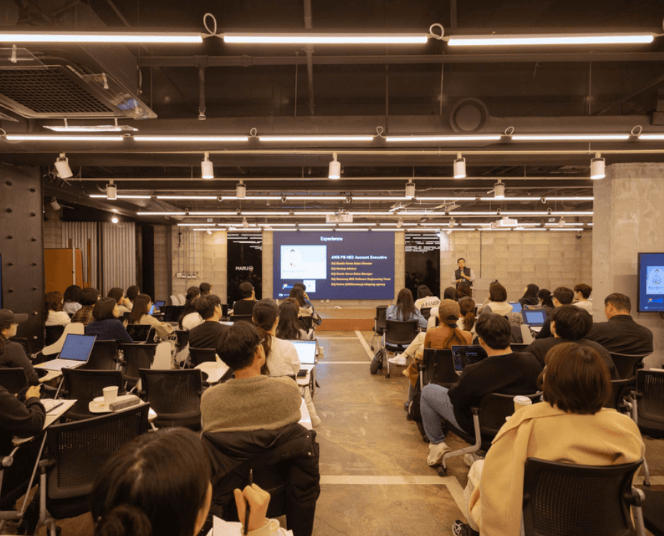 워크스마트 이지훈 대표 외에, 전시진 대표, 김병준 매니저, 김도균 대표의 2026 워크 트렌드 인 코리아 행사 이미지