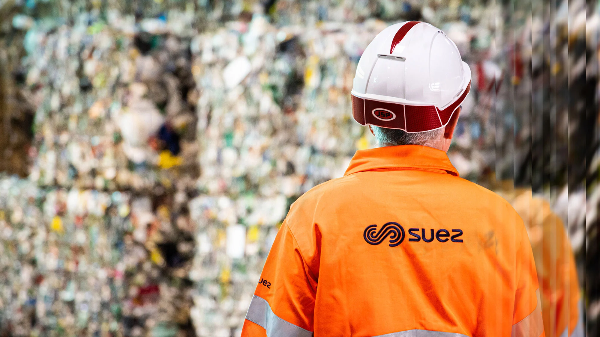 Litech sensor installation at a SUEZ waste sorting facility