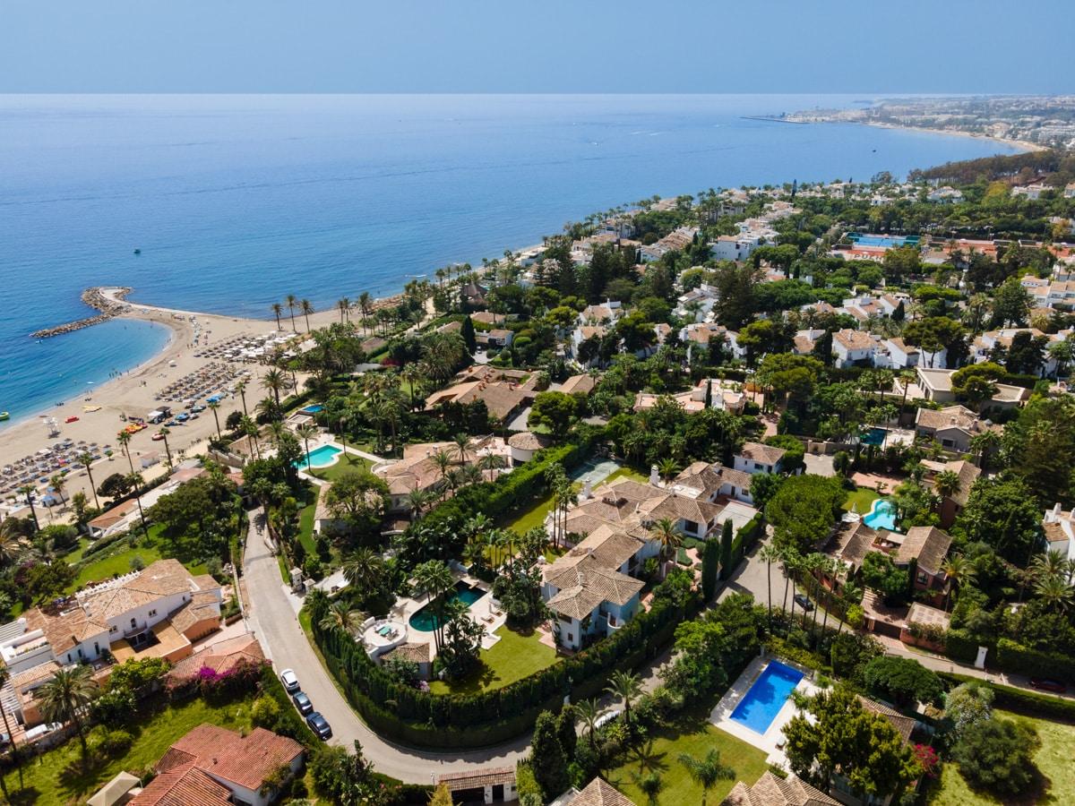 Marbella beachside villas