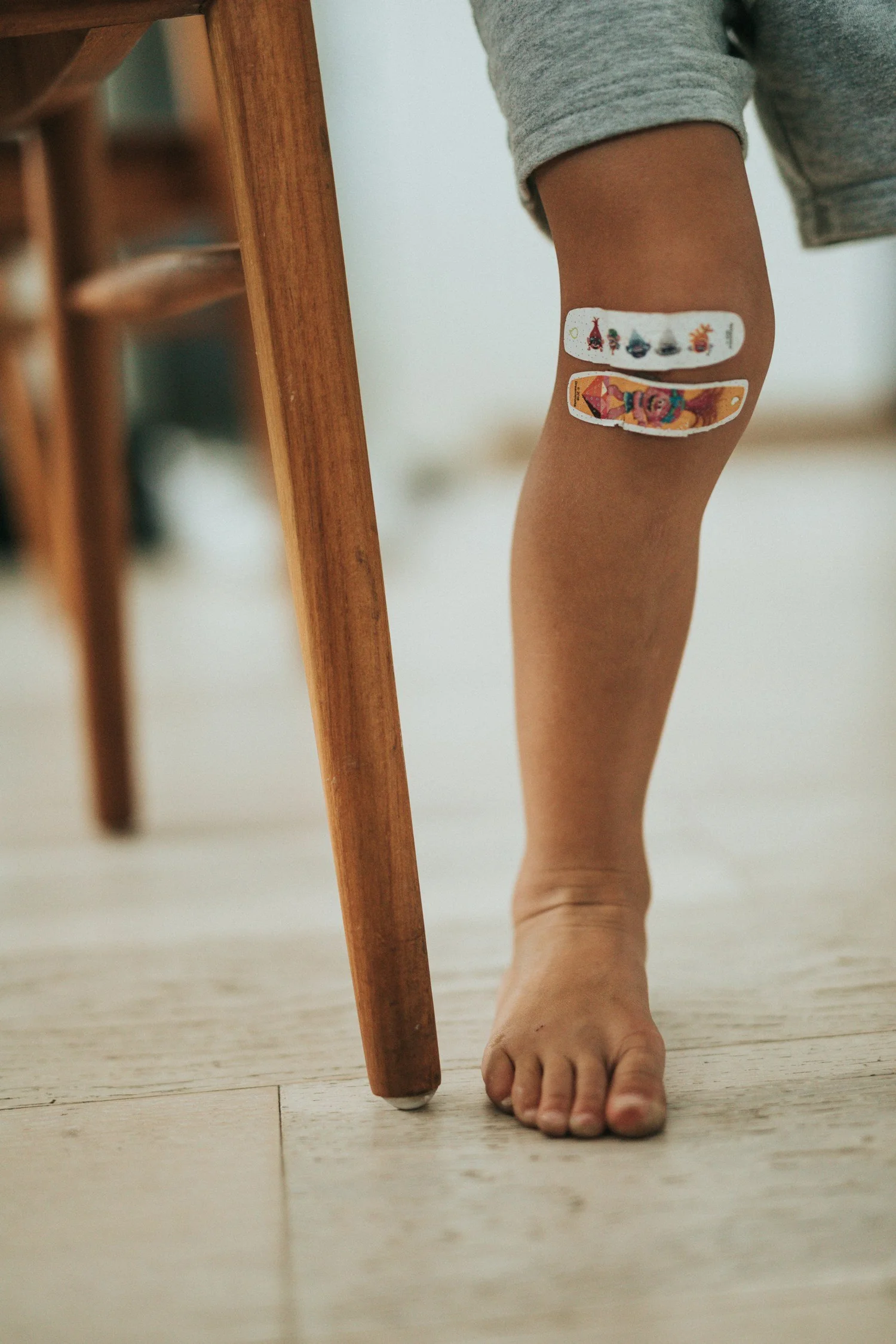 band aids on knee