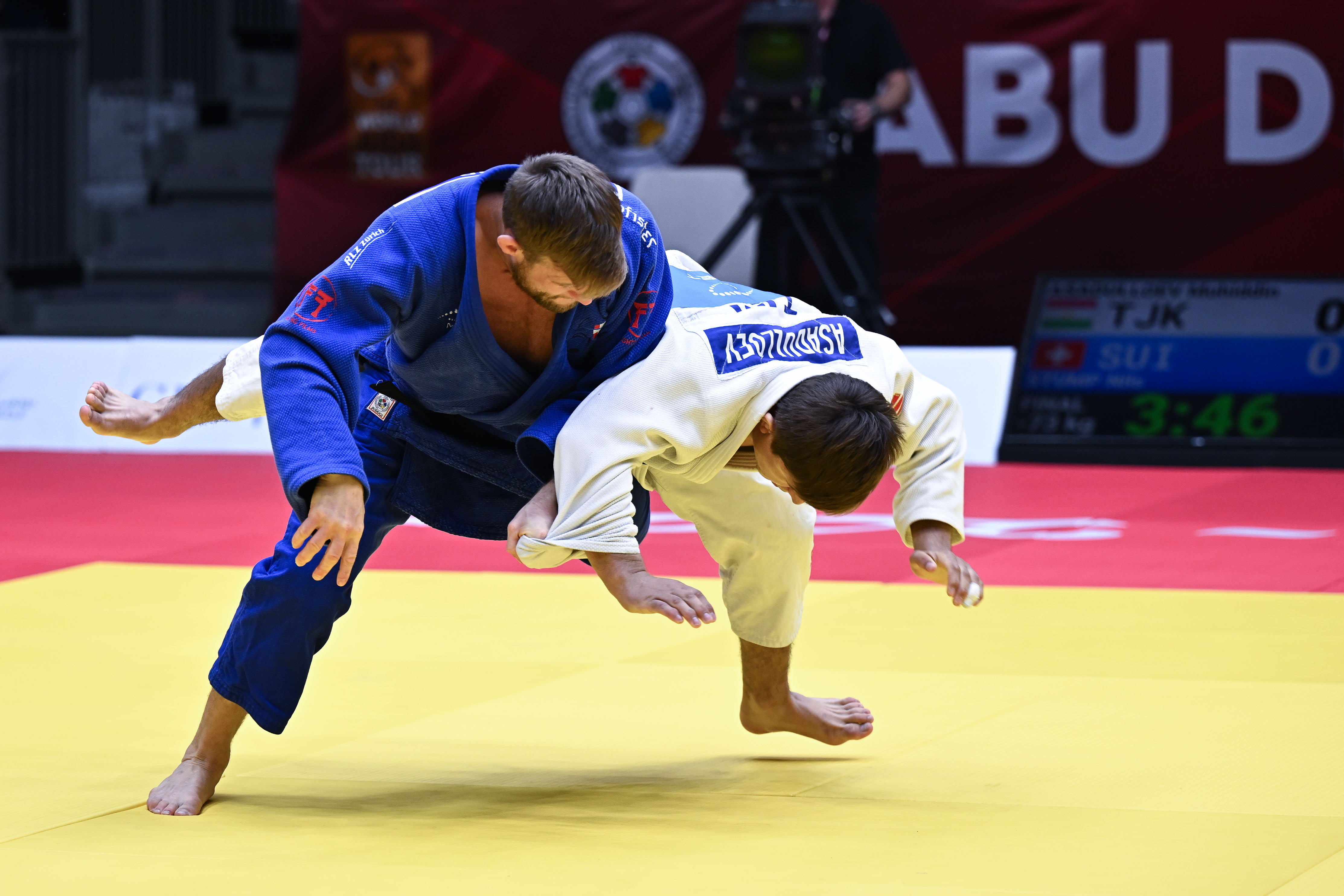 a fight between two judo athletes