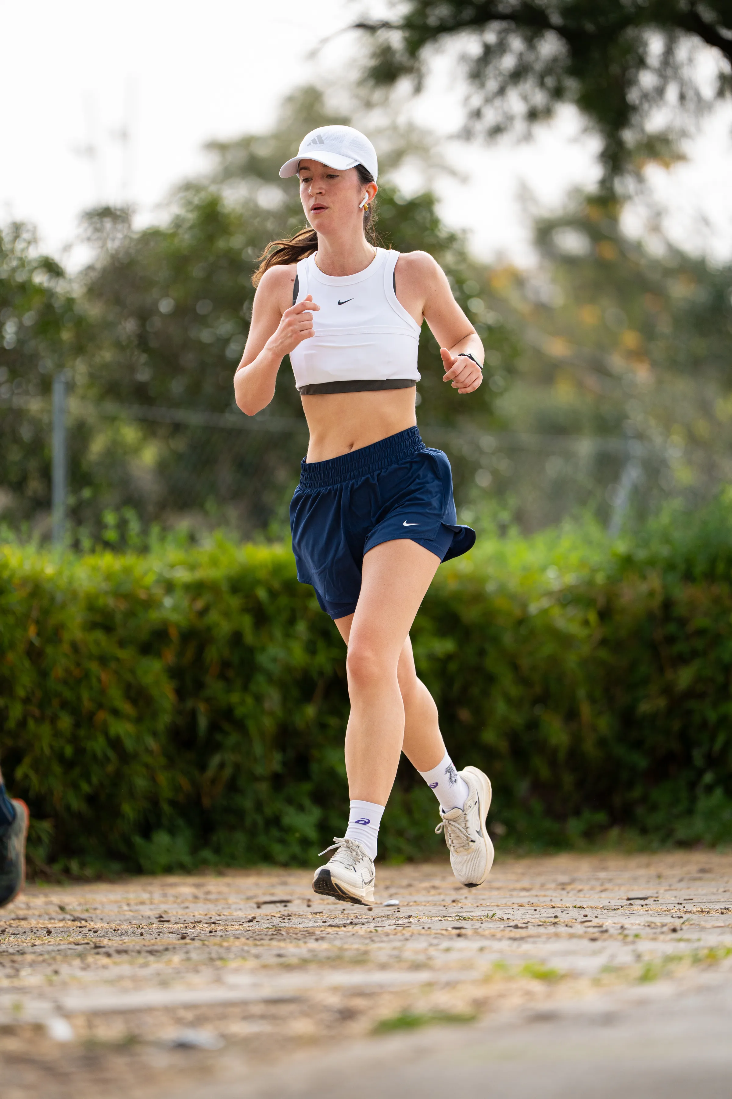 Salomon Run Barcelona 2026 esfuerzo, fotografía trail running Barcelona, running Montjuïc abril, Nolan Pardo fotógrafo