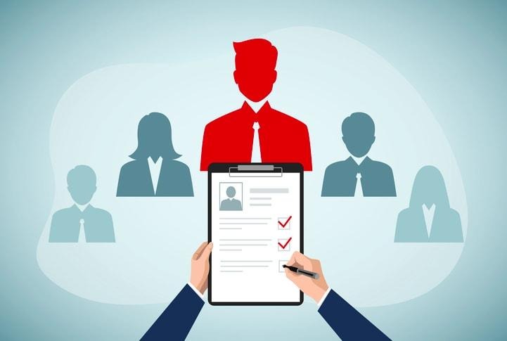 An executive recruiter discussing with a client about top talent acquisition.