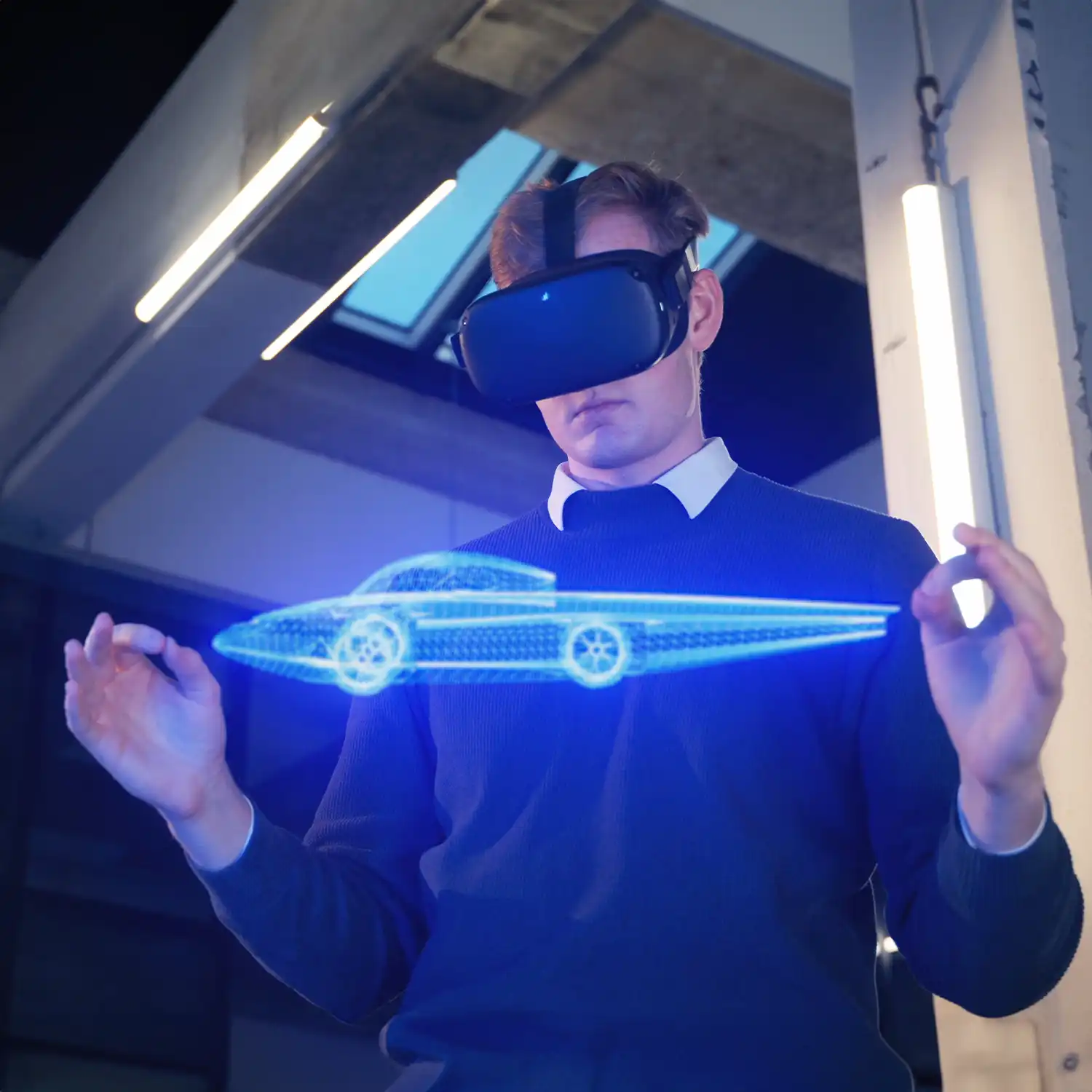 Employee of Indall in a virtual world through virtual reality