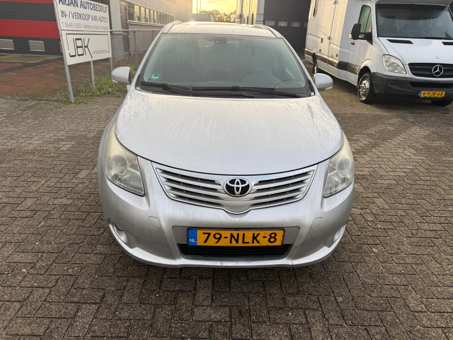 Toyota Avensis Wagon - 1.8 VVTi Business
